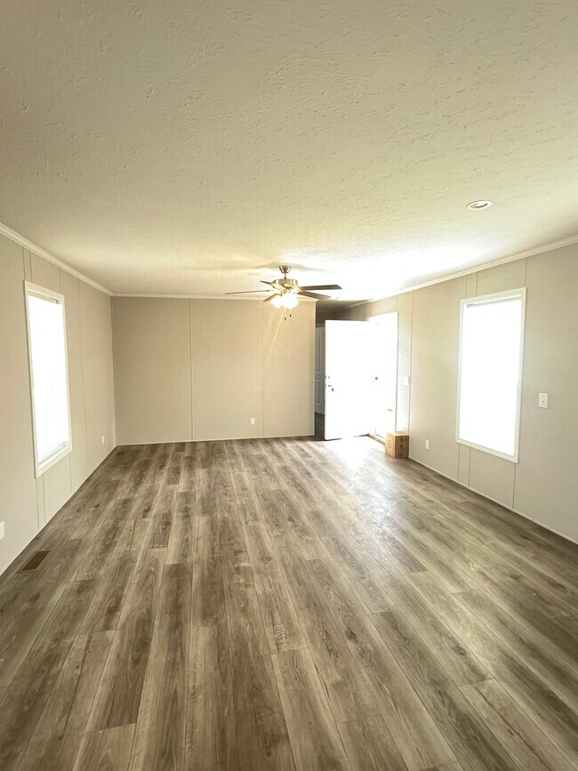 Building Photo - 5241 Americana Ln