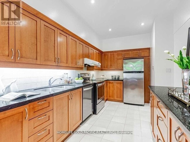 Photo du bâtiment - 3181 Bayview Ave