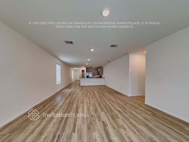 Building Photo - 18714 Mercer Fls Dr