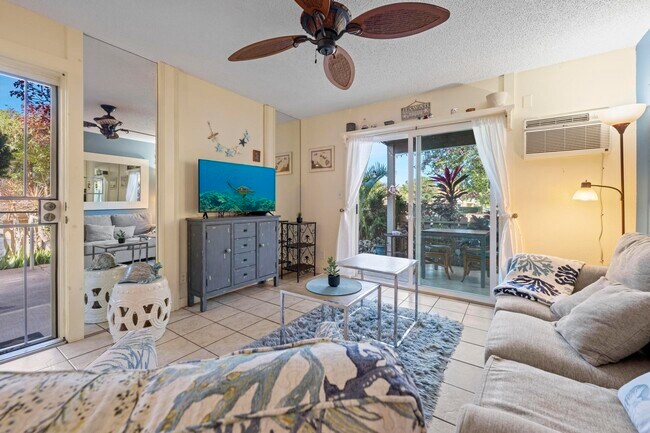 Building Photo - 140 Uwapo Rd