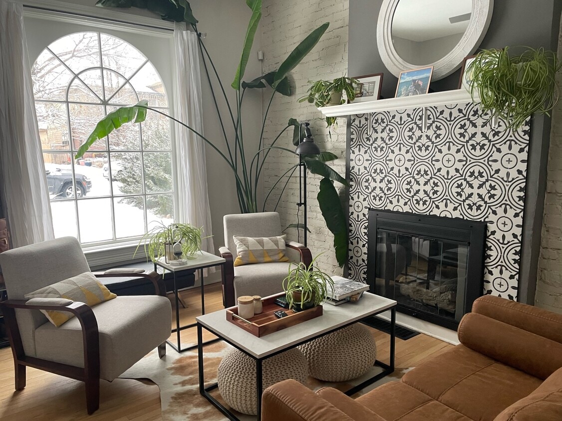 Front Sitting Room - 2119 S Sherman St (Denver, CO)