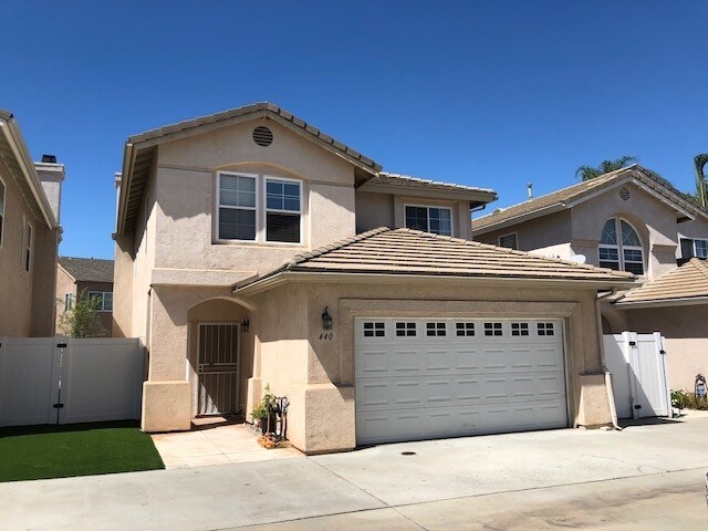 Foto principal - 440 Hart Dr