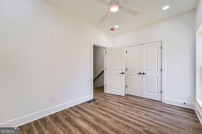 Foto del edificio - 1351 Brewster St SW