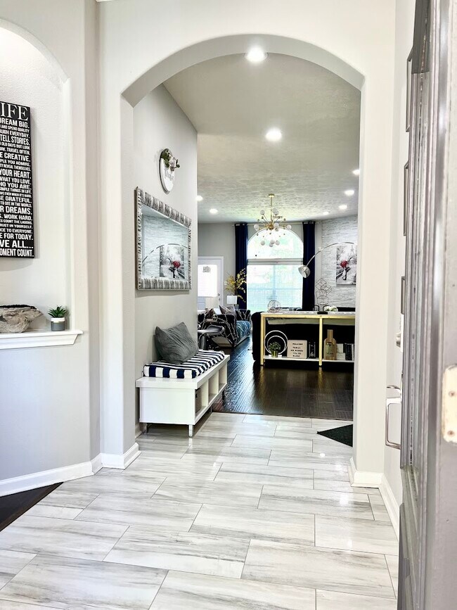 Foto del edificio - 10 Sheltered Arbor Ct