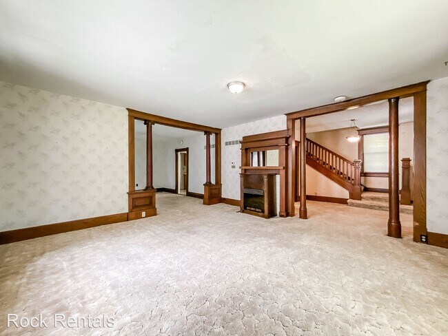 Building Photo - 4 br, 2 bath House - 720 E Ave A
