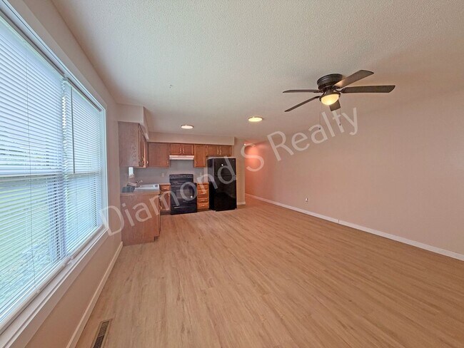 Foto del edificio - 1508 W Rainey St