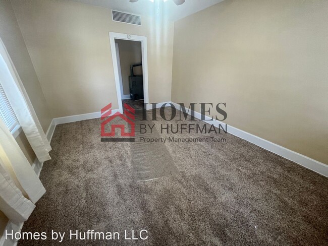 Foto del edificio - 2 br, 1 bath House - 1343 E Indiana Street