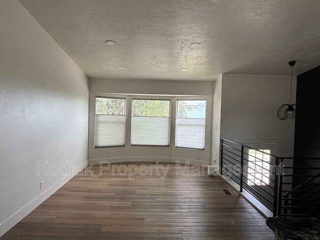 Building Photo - 3513 W 5775 S