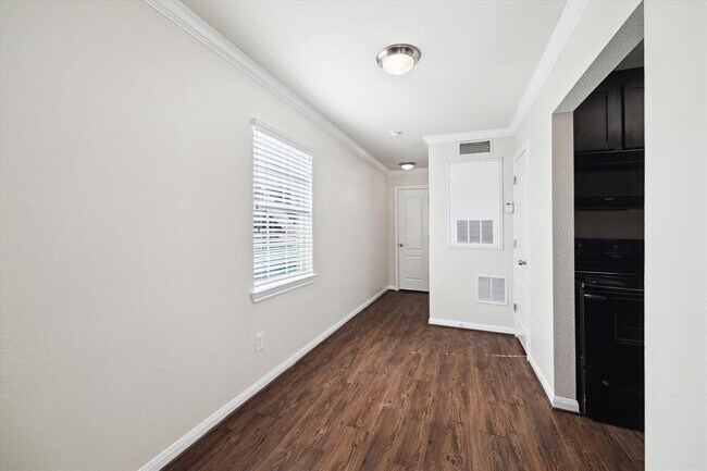 Foto del edificio - 214 W 17th St