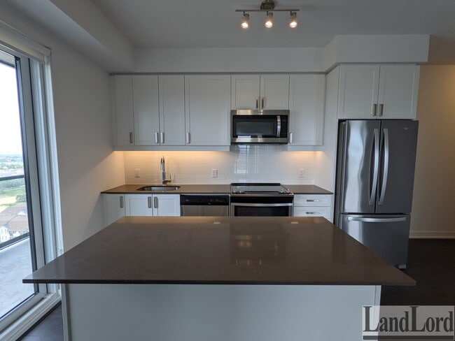 Building Photo - 8 Nahani Way