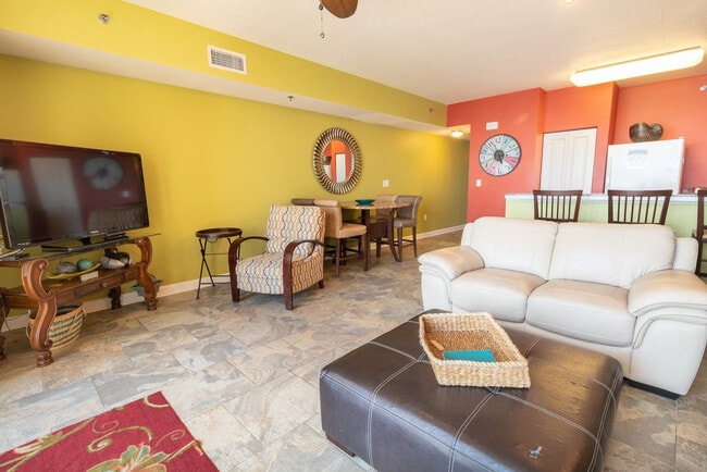 Building Photo - 104 Gulfside Ct