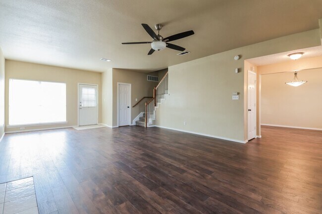 Building Photo - 4108 Creekmeadow Dr
