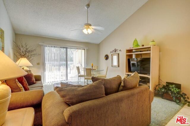 Foto del edificio - 40475 Pebble Beach Cir