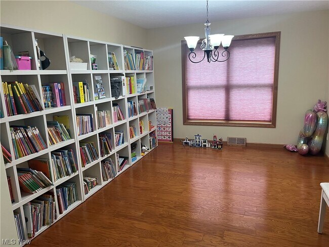 Foto del edificio - 7188 Selworthy Ln
