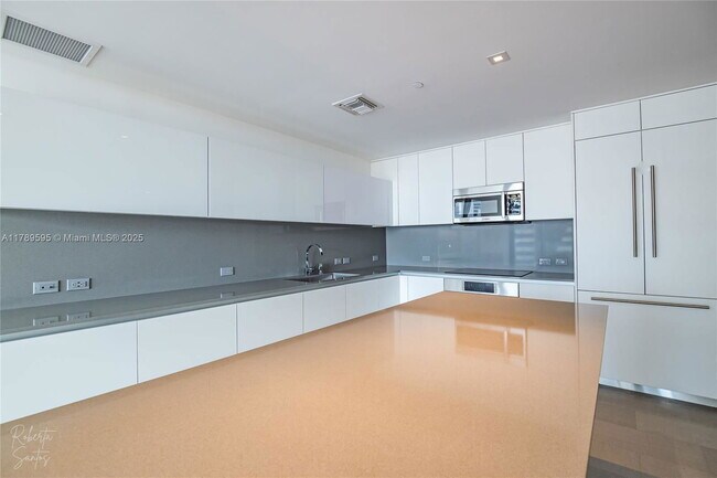 Photo - 88 SW 7th St Apartment