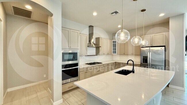 Building Photo - 34582 N Pleasant Dr