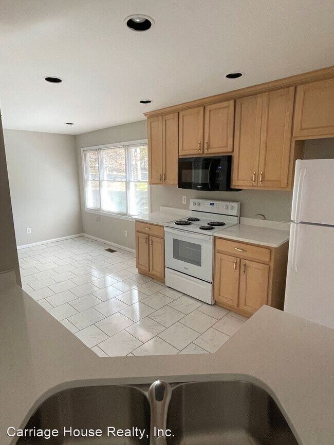 Foto del edificio - 4 br, 2 bath House - 127 Meadow Creek Dr