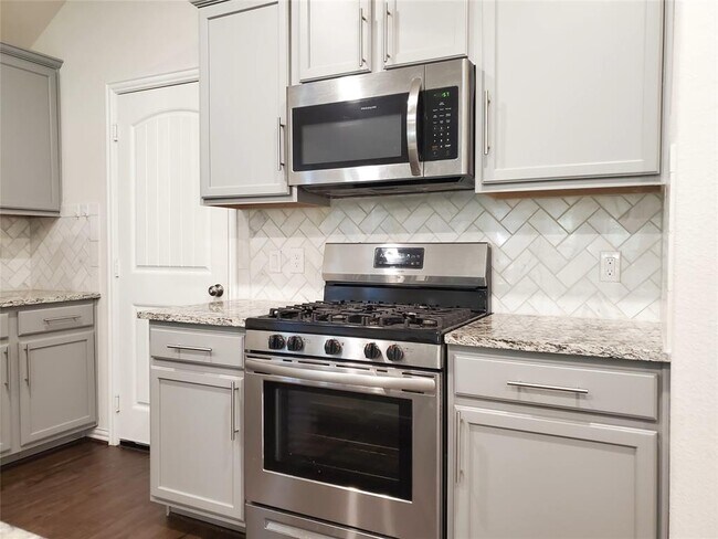 Building Photo - 4639 Sequoia Echo Dr
