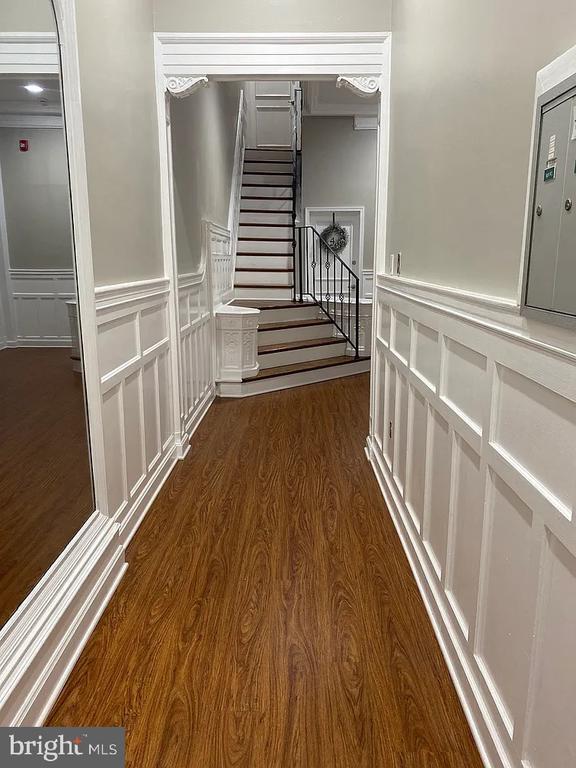 Building Photo - 343 S 18th St