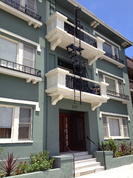 Foto del edificio - 425 W 4th St