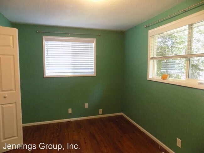 Building Photo - 1475 Goodpasture Island Rd
