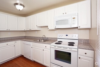 Interior Photo - Broadmore Apartments