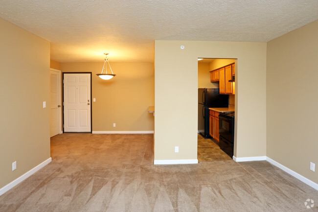 Living Room - Maple View Apartments