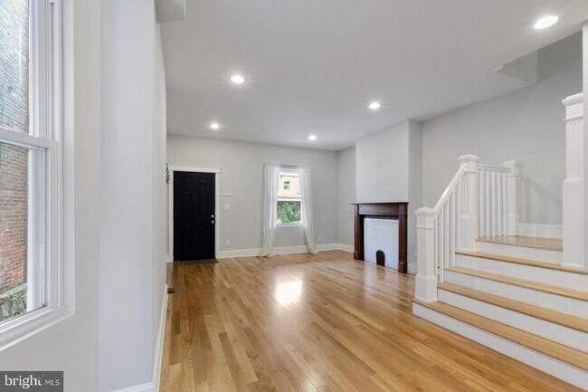 Foto del edificio - 5224 Catharine St