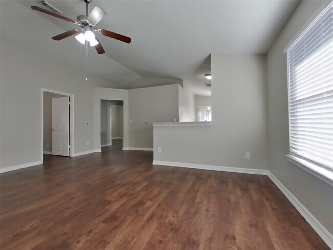 Building Photo - 3155 Boynton Dr