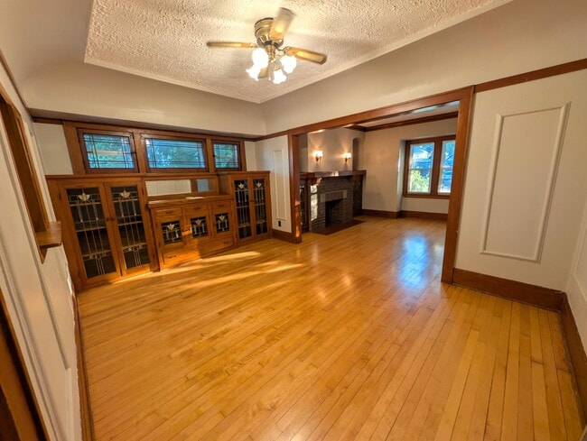 Building Photo - 1418 N 57th St