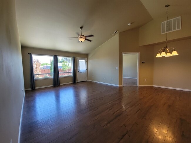 Foto del edificio - 511 S Kingwood St