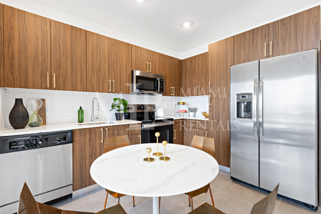 Foto del edificio - 218 NW 8th St