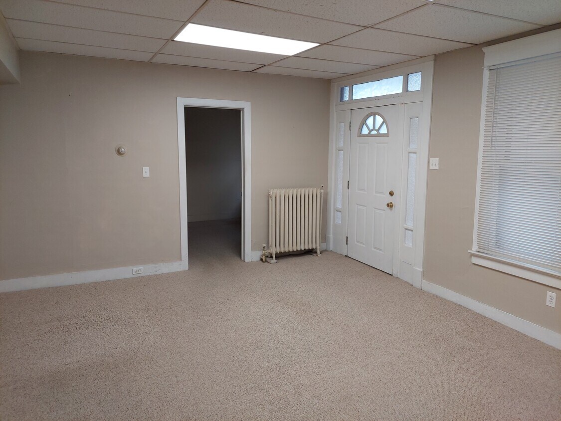 Building Photo - 308 Hummel Ave