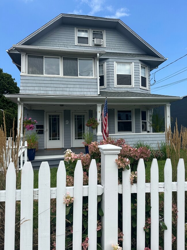 Building Photo - 9 Cove Ave