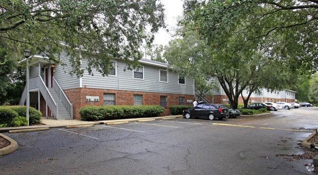 Building Photo - Camden Place Apartments
