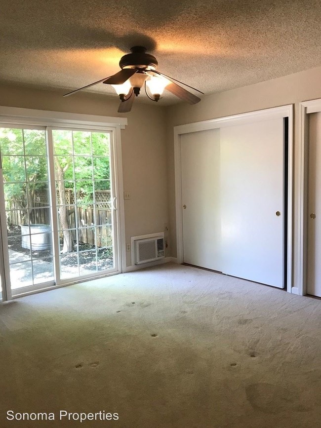 Building Photo - 3 br, 2 bath House - 760 Bowen Court
