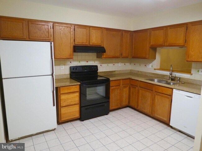 Foto del edificio - 13671 Cedar Creek Ln