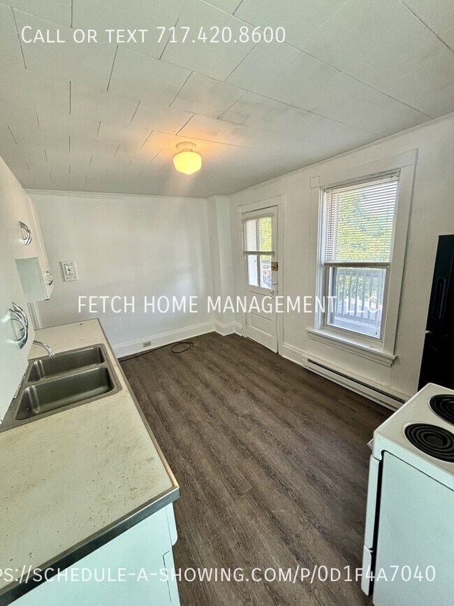 Foto del edificio - Lets Go!!! Side entry, small 2 bedroom!!!