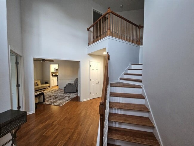Foto del edificio - 480 Glenns Farm Way