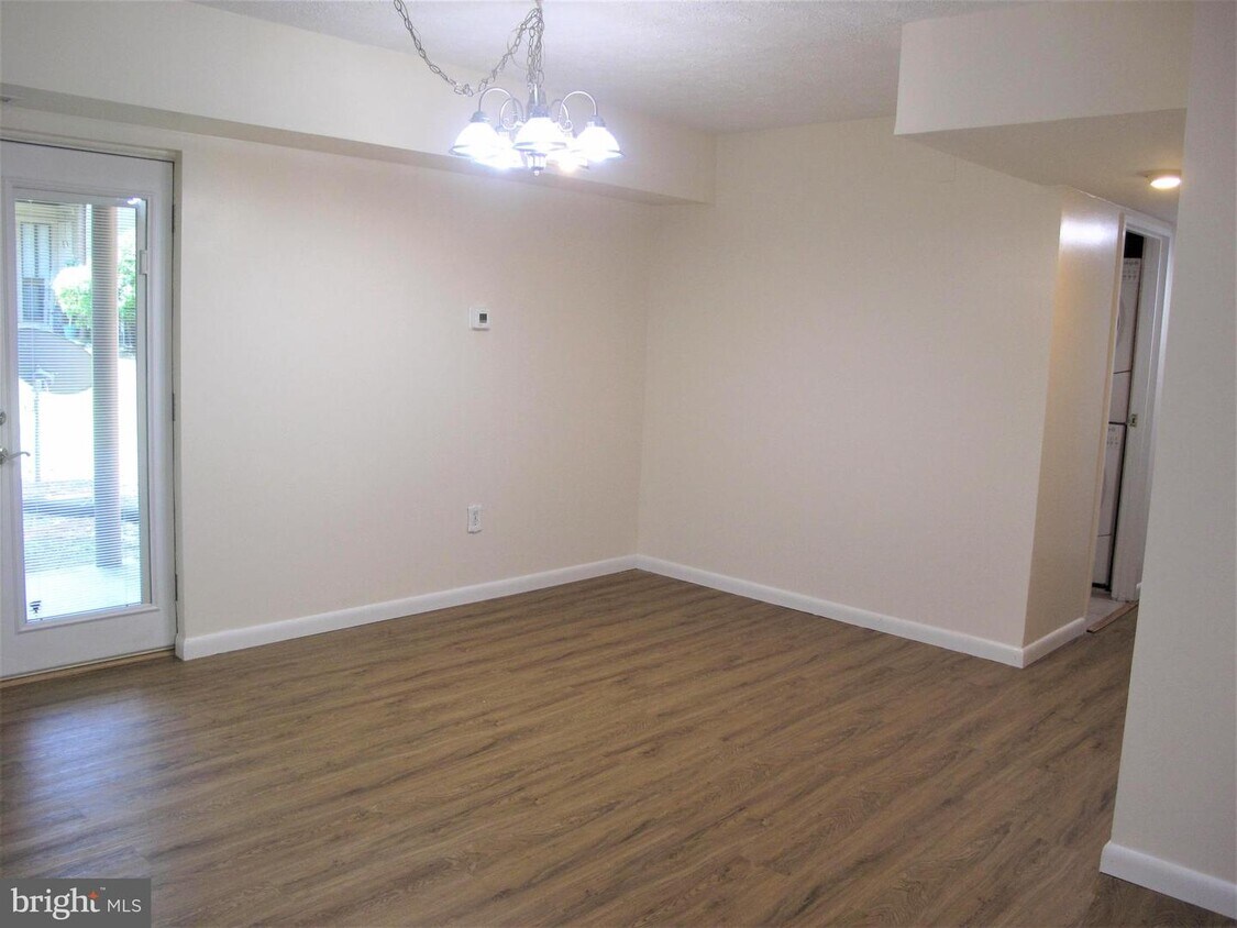 245 Kips Ct, Evesham, NJ 08053 Room for Rent in Evesham, NJ