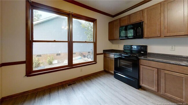 Foto del edificio - 7446 Beaver Run Dr