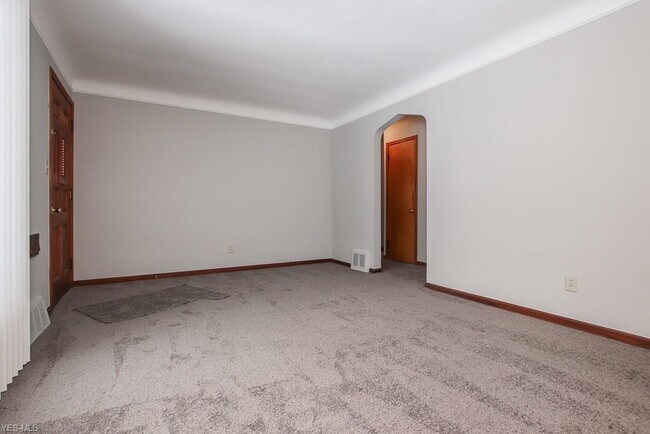 Foto del edificio - 13215 Hathaway Rd