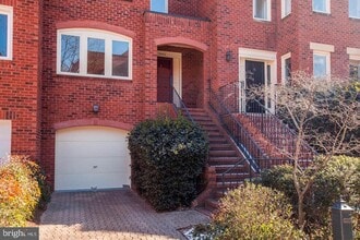 Building Photo - 3956 Georgetown Ct NW