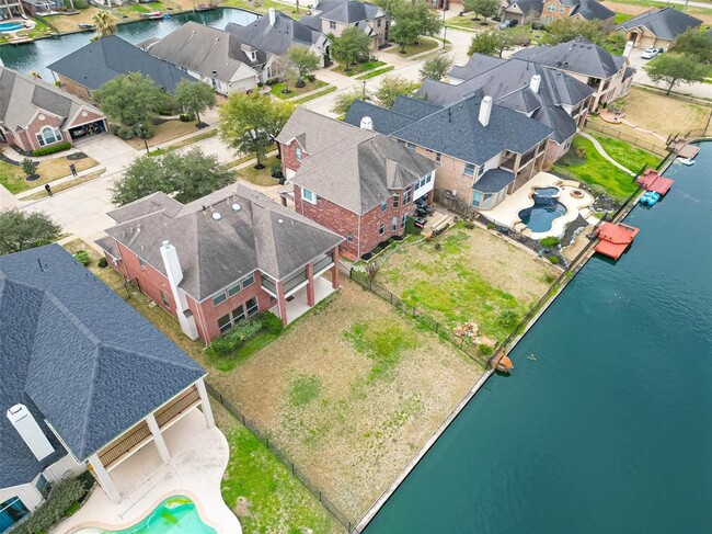 Building Photo - 18118 Billabong Crescent Ct