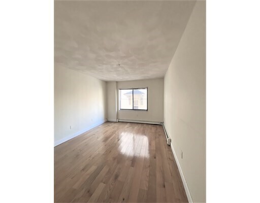 Building Photo - 373 Highland Ave