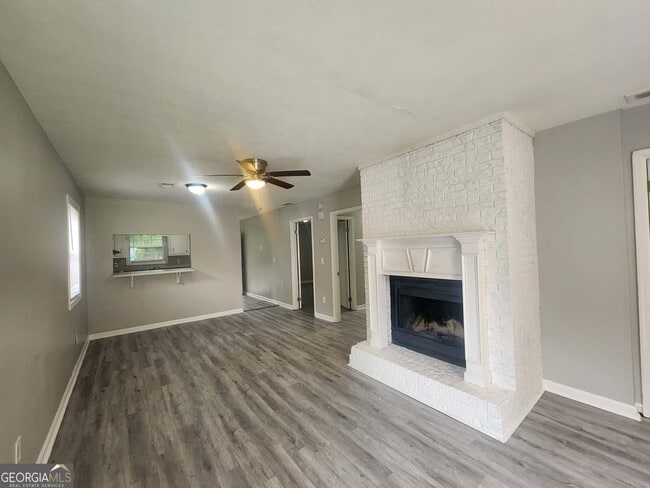 Building Photo - 1168 Pinedale Cir NW