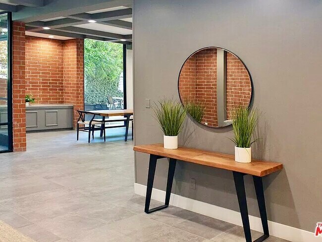Lobby - 11750 W Sunset Blvd