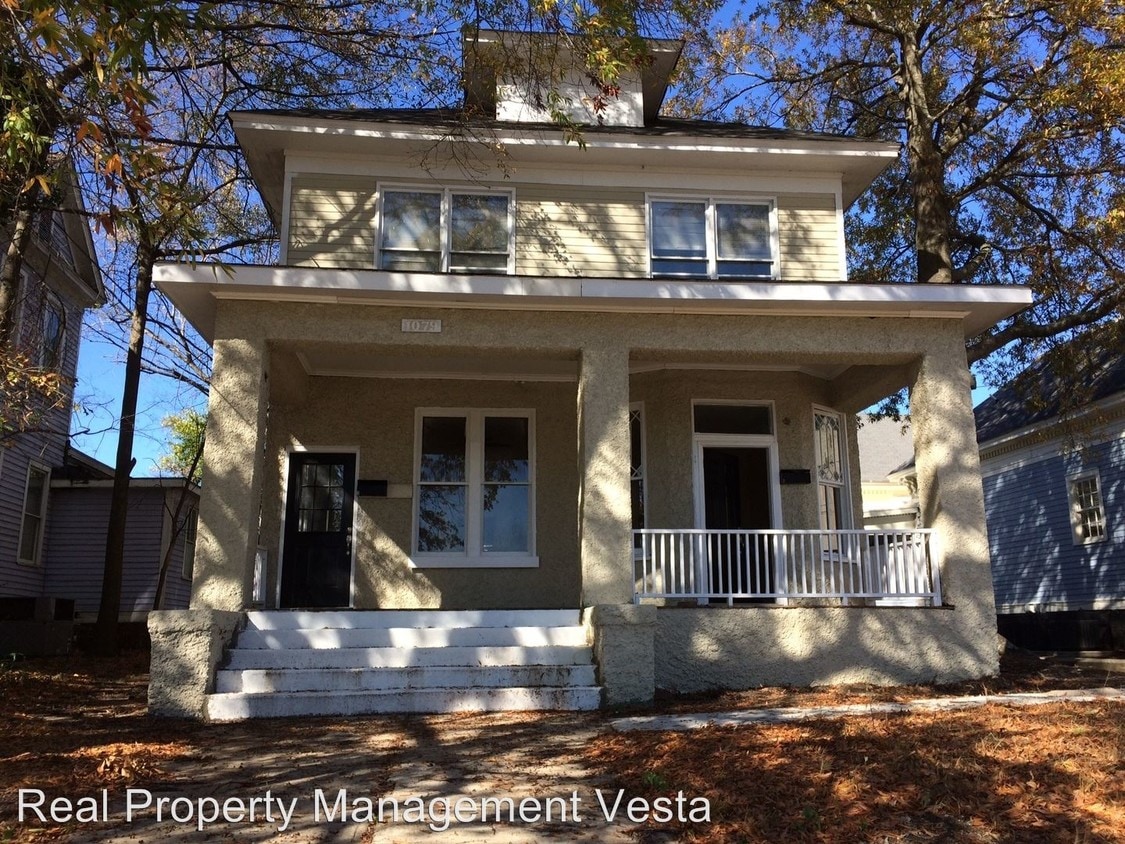 1081 College St, Macon, GA 31201 Condo for Rent in Macon, GA