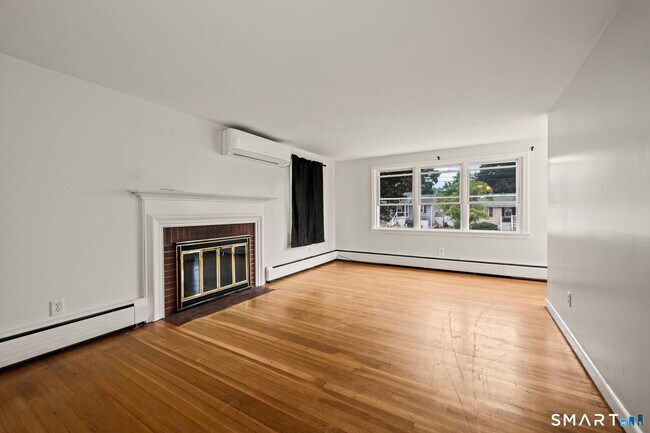 Foto del edificio - 58 Jackson Ave