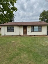 Building Photo - 1706 N Beverly Dr